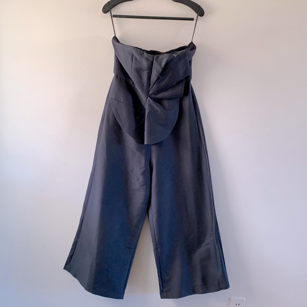 Chicwish jumpsuit. Size L. Navy.